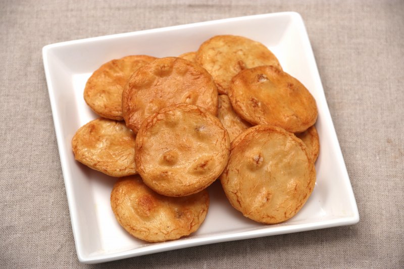 味泉 みちのくせんべい　しょうゆ 110g